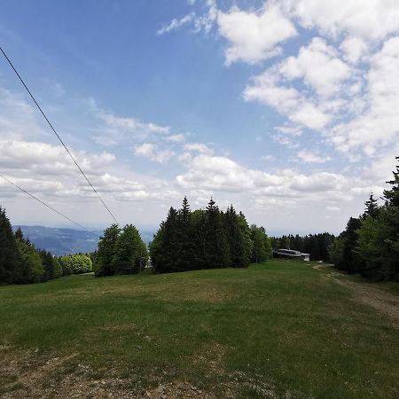 Ruska Koca Hotel Hočko Pohorje Екстериор снимка