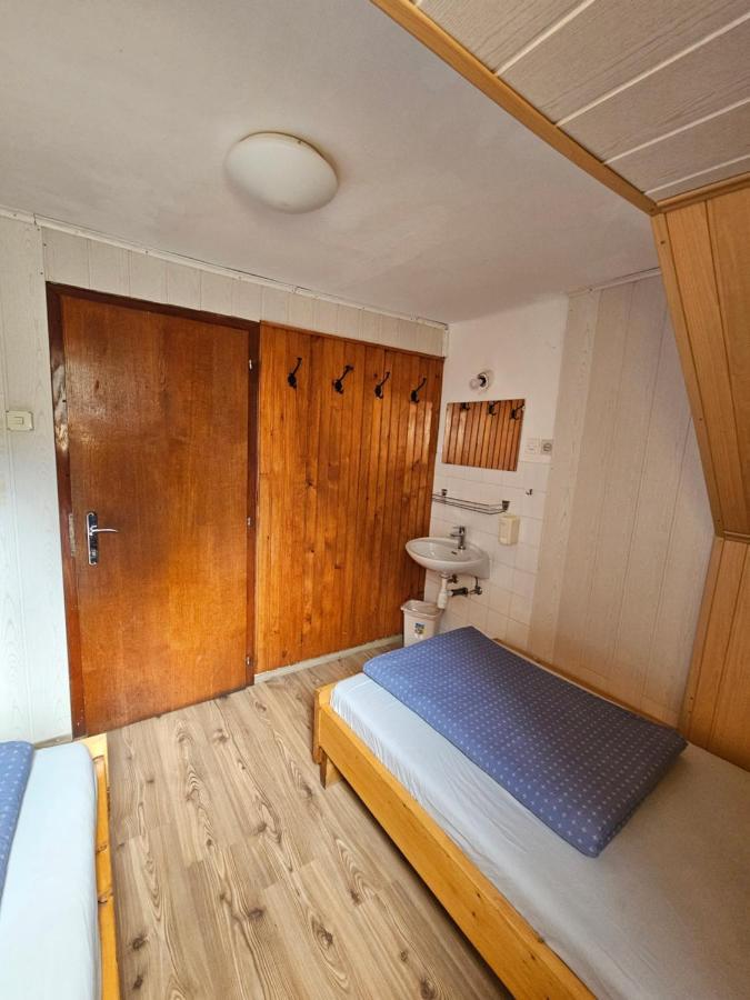 Ruska Koca Hotel Hočko Pohorje Екстериор снимка