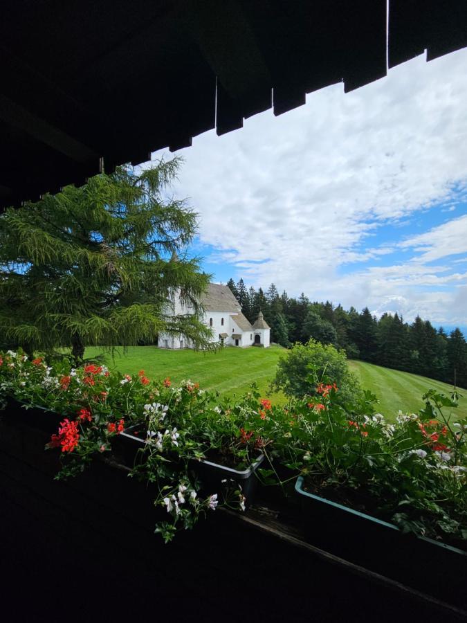 Ruska Koca Hotel Hočko Pohorje Екстериор снимка